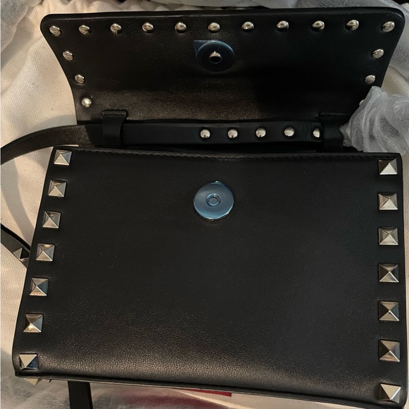 Valentino Garavani Crossbody NWT and box - Picture 2 of 7